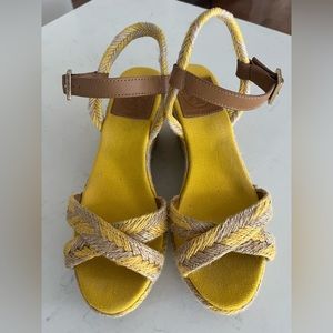 Tory Burch yellow and natural wedges size 6